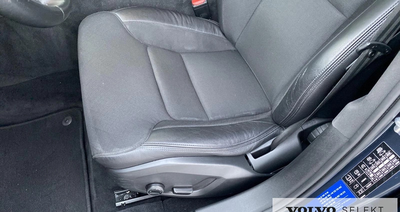 Volvo V60 cena 99999 przebieg: 135677, rok produkcji 2019 z Nekla małe 326
